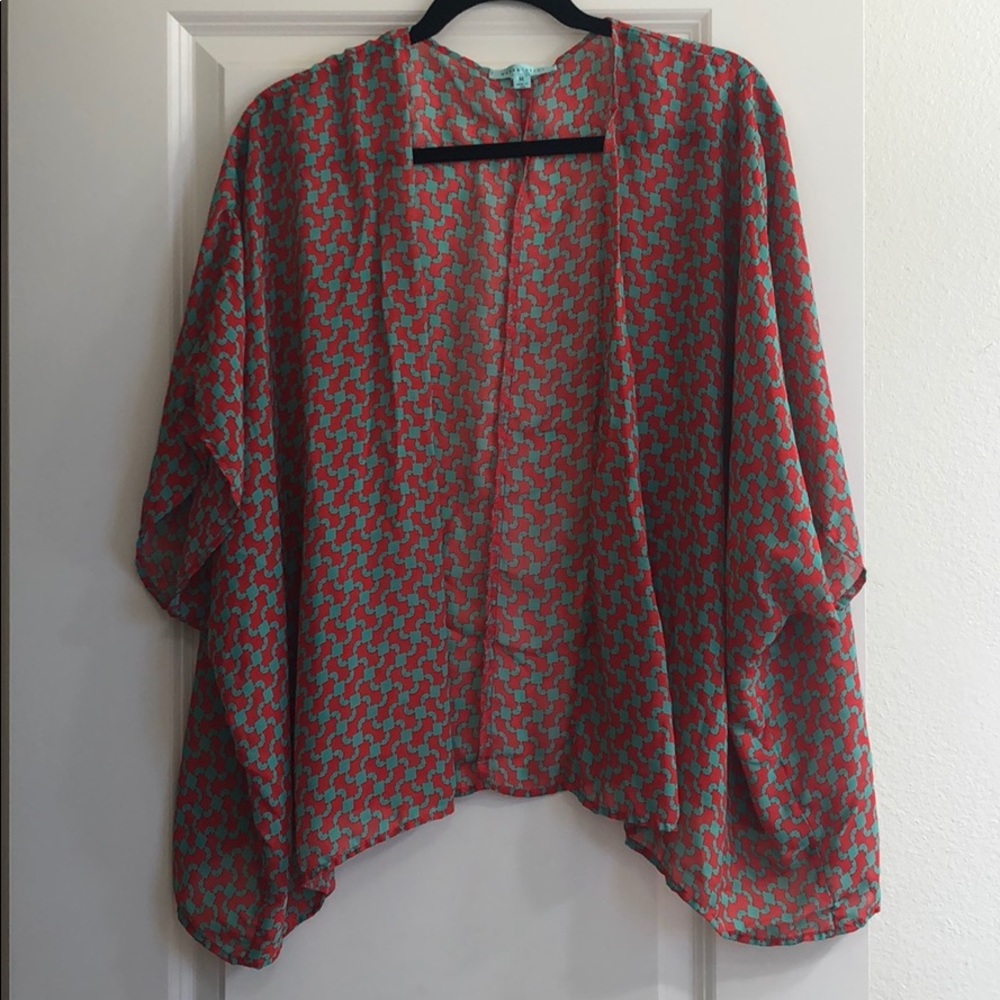 Red and aqua Kimono style cover up. Size medium